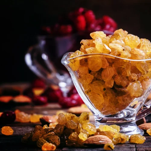 sweet-golden-raisins-F5TFA8S-scaled